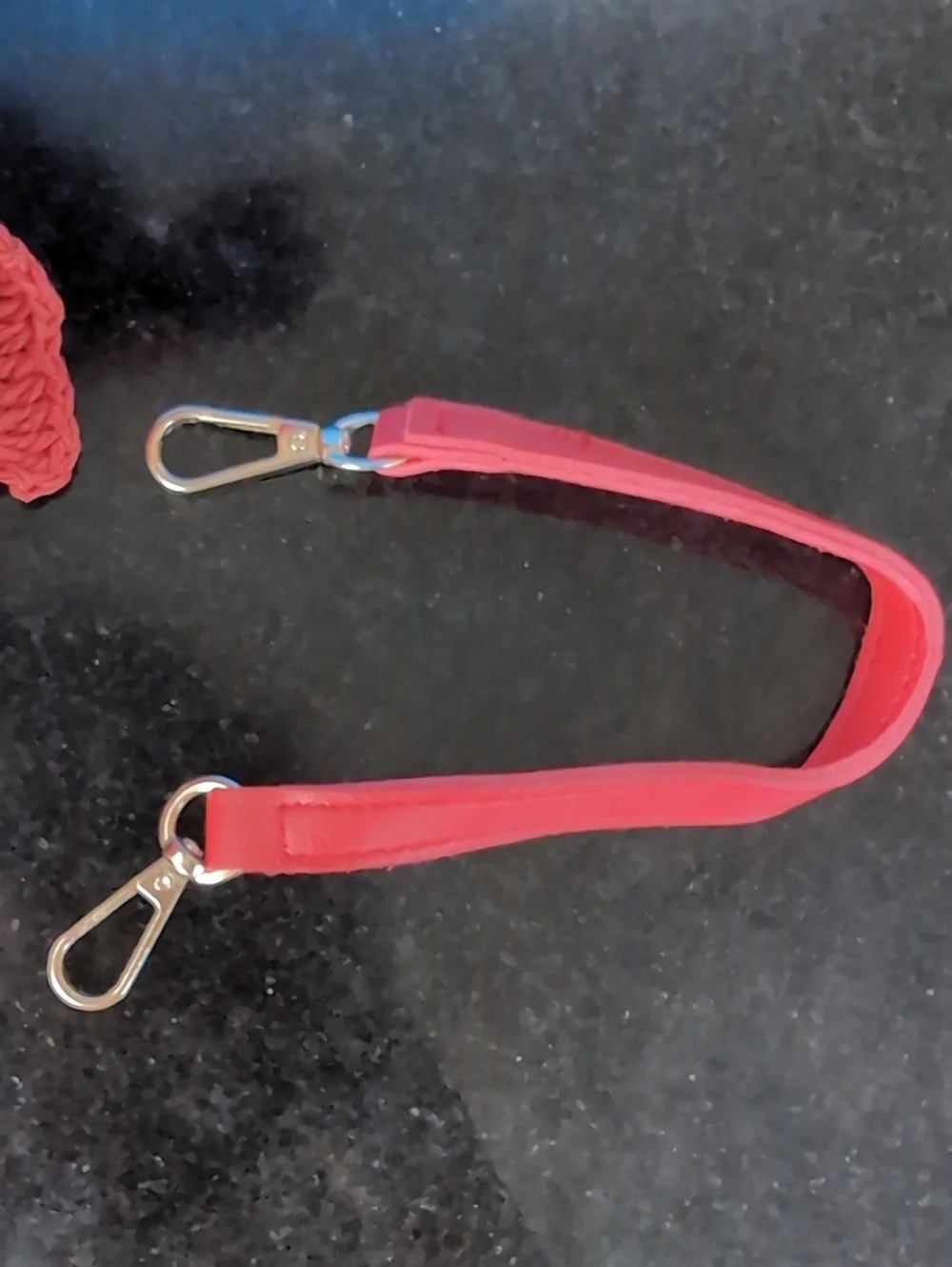 Red Lobster-Shaped Crossbody Bag with Tassel Charm Size 15+5+4